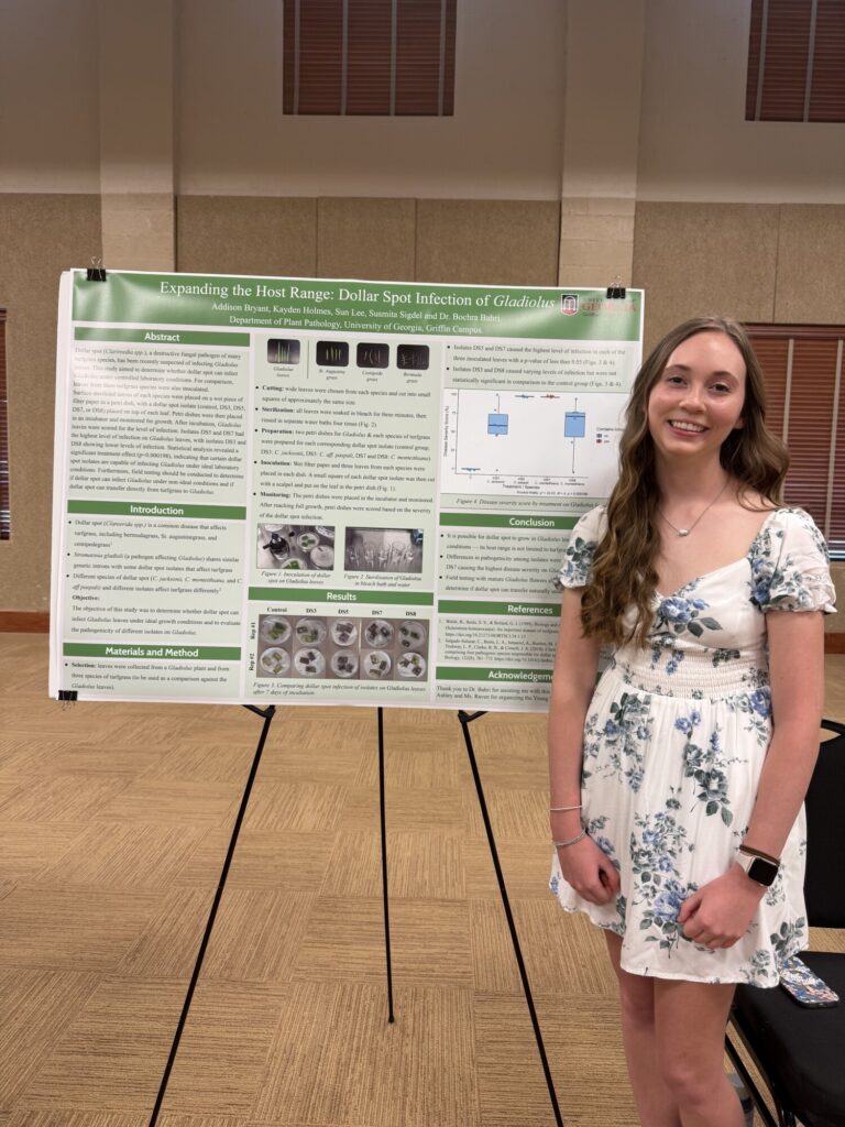 Addison Bryant Presenting her Poster 